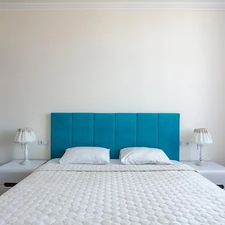 Two-room With Balcony And View אודסה