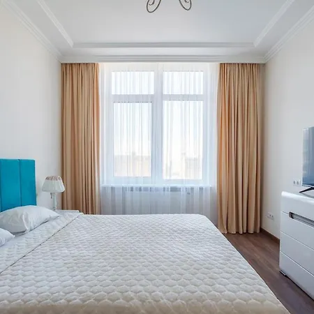 Two-room With Balcony And View * אודסה